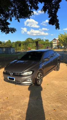 VOLKSWAGEN VIRTUS 1.0 200 TSI HIGHLINE AUTOMÁTICO
